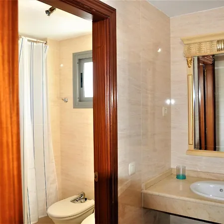 Lägenhet - Luxury 3 Bedrooms *
