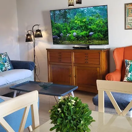 - Luxury 3 Bedrooms Lägenhet *