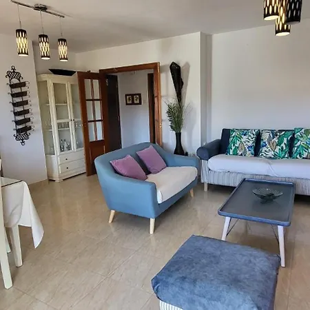 Apartment - Luxury 3 Bedrooms *