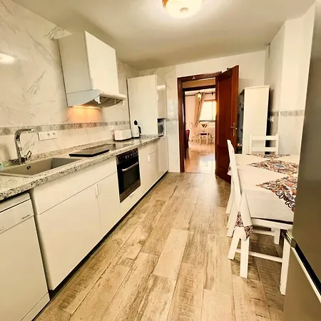 - Luxury 3 Bedrooms Διαμέρισμα Fuengirola